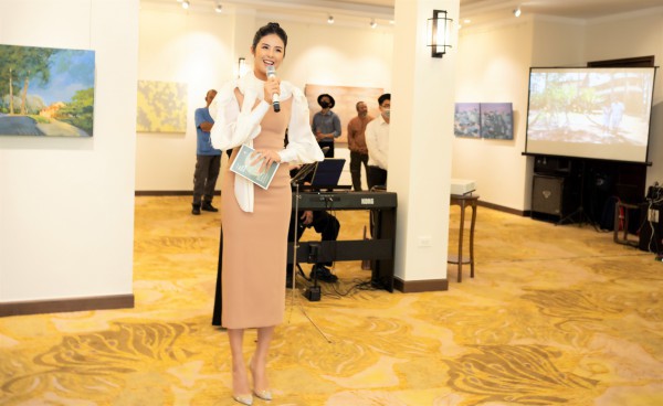 Hoa hậu Ngọc Hân bất ngờ đến Đà Lạt làm MC cho hội ngộ ‘Mây Đông Dương’