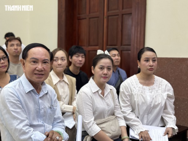 Hoãn phiên tòa phúc thẩm vụ tranh chấp thừa kế của cố NSƯT Vũ Linh