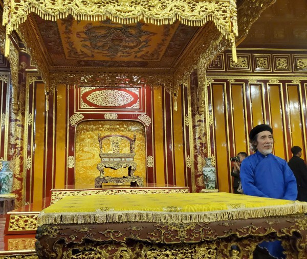 Hoàn thành phục chế ngai vàng triều Nguyễn sau vụ phá hoại
