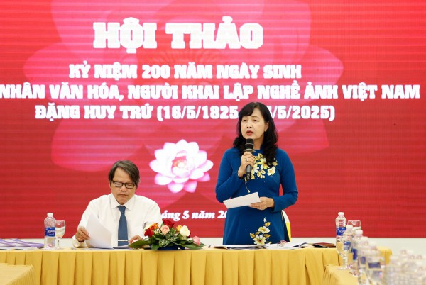 Hội thảo 200 năm ngày sinh danh nhân Đặng Huy Trứ Hội thảo 200 năm ngày sinh danh nhân Đặng Huy Trứ