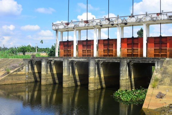 Kể chuyện dòng sông xứ Quảng: Sông Thoa - con sông đào dài nhất tỉnh Quảng Ngãi Kể chuyện dòng sông xứ Quảng: Sông Thoa - con sông đào dài nhất tỉnh Quảng Ngãi