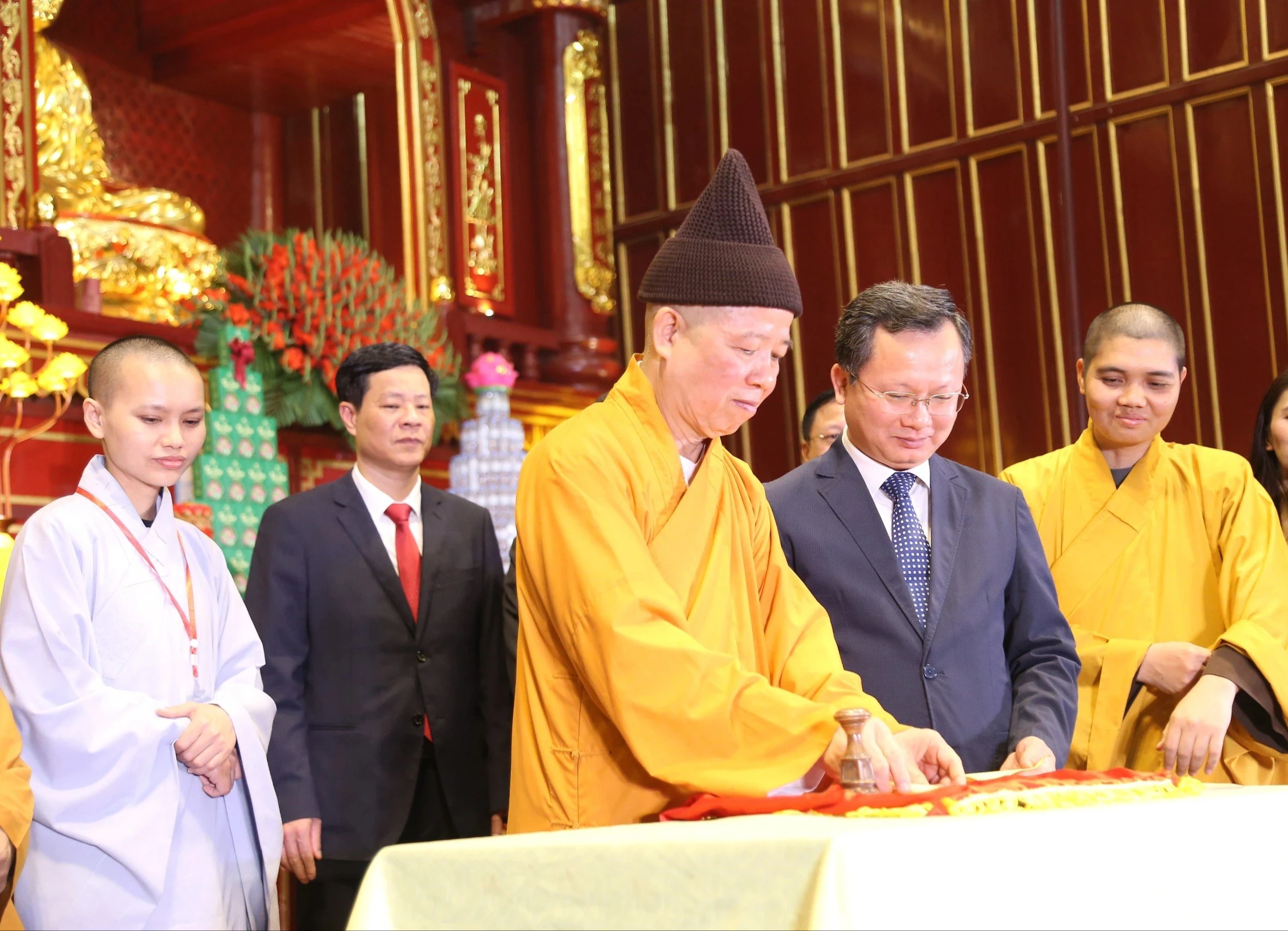 Khai hội xuân Yên Tử 2024 Khai hội xuân Yên Tử 2024