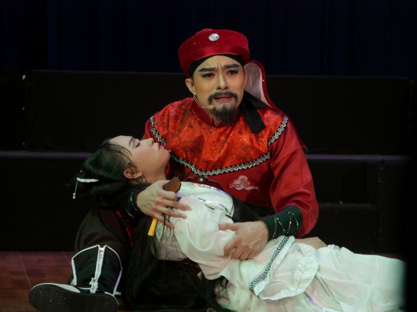 Khi người trẻ tiếp lửa cải lương