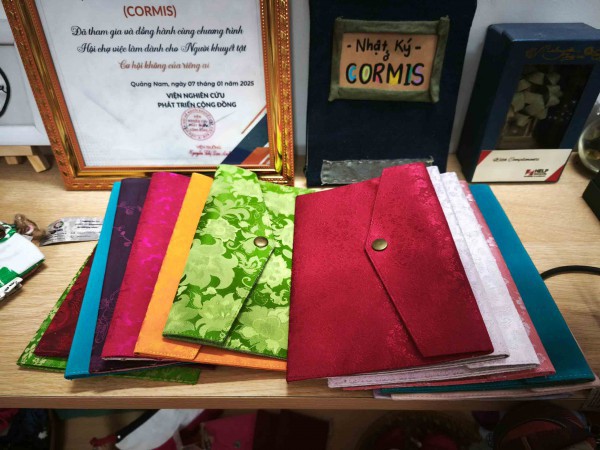 Khi vải vụn hóa thời trang xanh