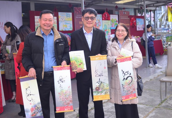 Lâm Đồng: Hội sách, báo Xuân Bính Ngọ 2026 lan tỏa sắc xuân đến nhiều vùng miền