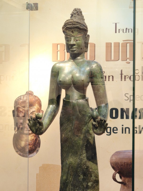 Lần đầu trưng bày bảo vật quốc gia tượng Bồ tát Tara hoàn chỉnh