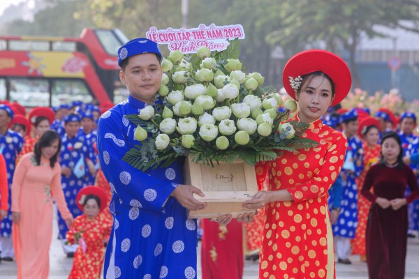 Lễ cưới tập thể của 82 cặp đôi Lễ cưới tập thể của 82 cặp đôi