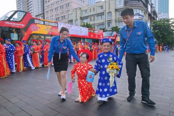 Lễ cưới tập thể của 82 cặp đôi Lễ cưới tập thể của 82 cặp đôi