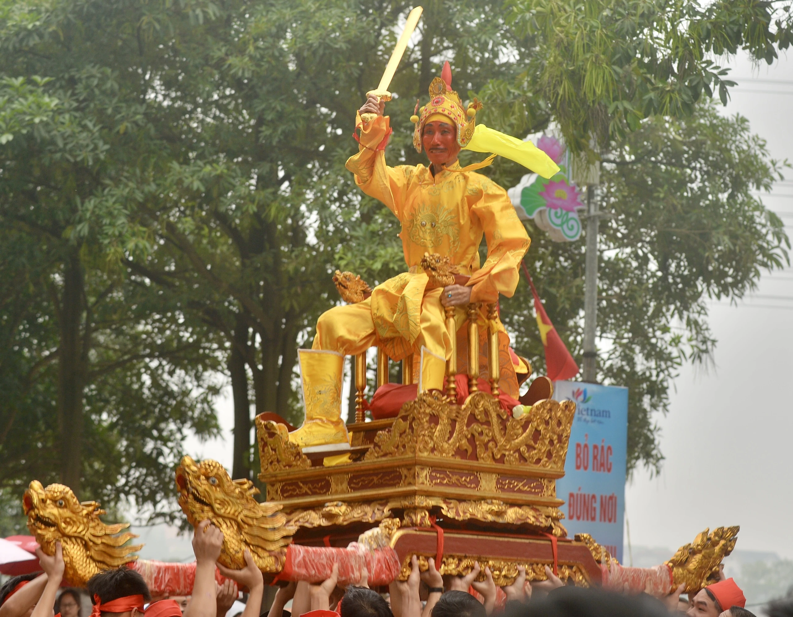 Lễ hội chém bạch kê tinh độc nhất vô nhị ở Hà Nội Lễ hội chém bạch kê tinh độc nhất vô nhị ở Hà Nội