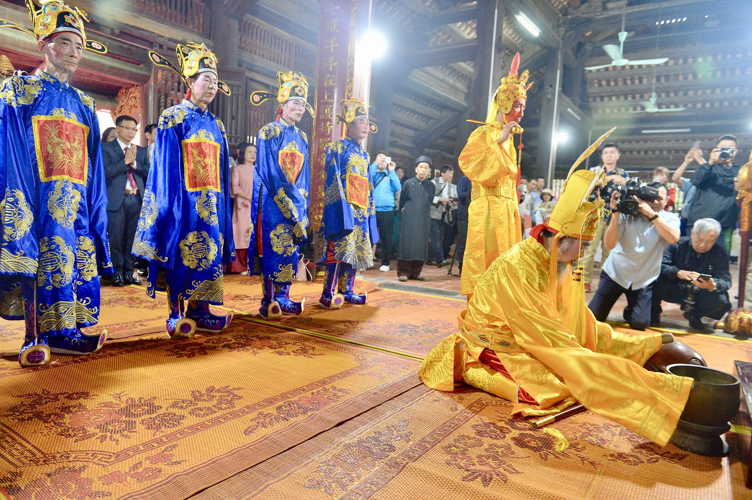 Lễ hội chém bạch kê tinh độc nhất vô nhị ở Hà Nội Lễ hội chém bạch kê tinh độc nhất vô nhị ở Hà Nội