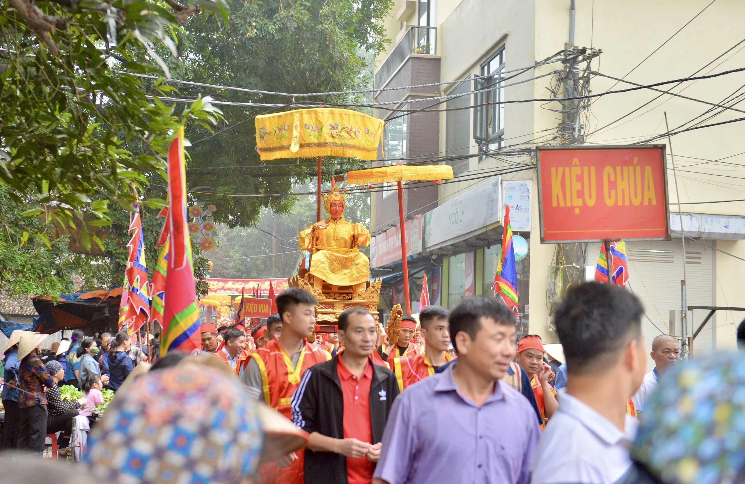 Lễ hội chém bạch kê tinh độc nhất vô nhị ở Hà Nội Lễ hội chém bạch kê tinh độc nhất vô nhị ở Hà Nội
