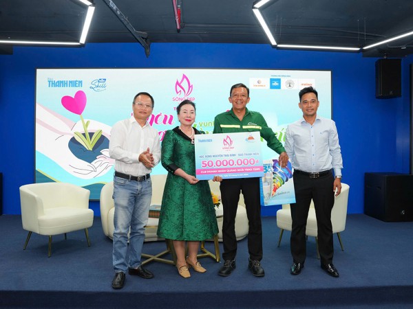 Lửa Sống đẹp bao năm vẫn nồng đượm