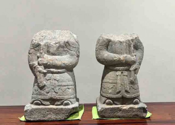 Ly kỳ hành trình tìm 2 tượng cổ đền Thần