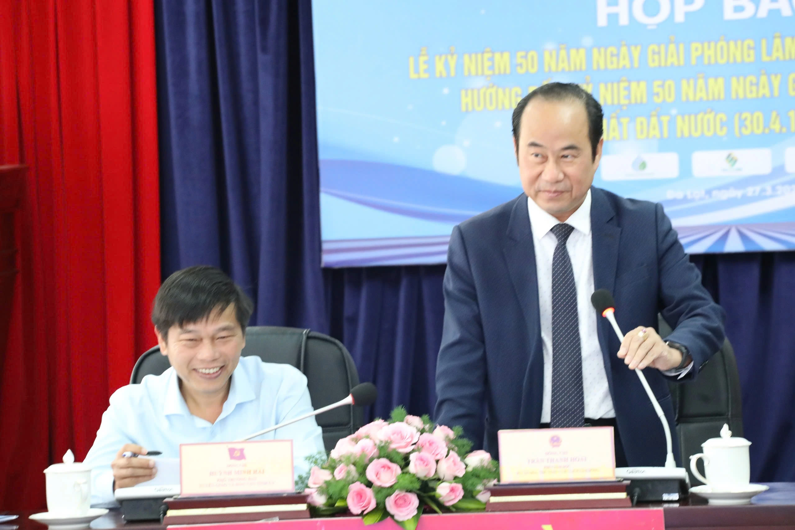 Mỹ Linh hát mừng Mỹ Linh hát mừng