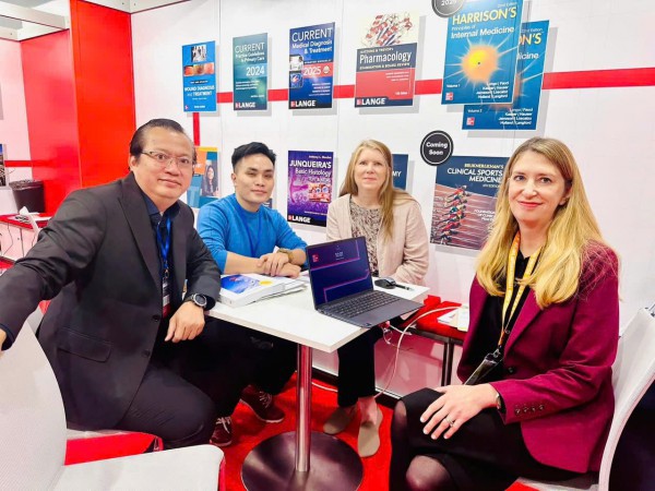 Ngành xuất bản được đặt đúng vị trí trang trọng