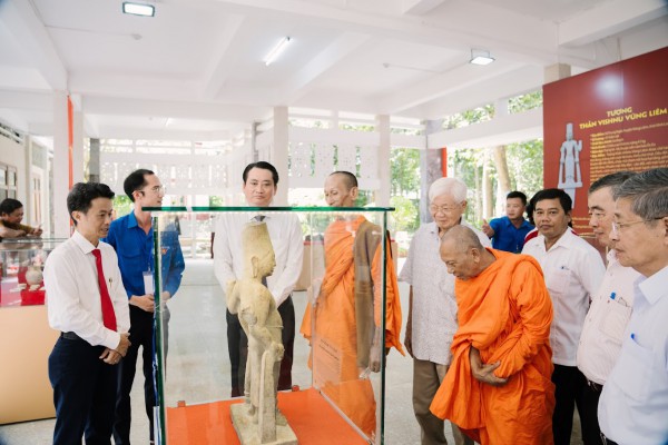 Nghề làm mão, mặt nạ của đồng bào Khmer là di sản văn hóa phi vật thể