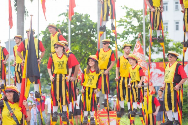 Nghệ sĩ quốc tế khuấy động đường phố cố đô Huế mùa Festival