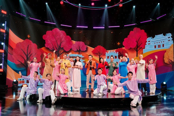 Nghệ sĩ trong nước và quốc tế tham gia 