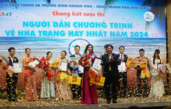 Người đẹp Cần Thơ đạt giải nhất Người dẫn chương trình về Nha Trang hay nhất