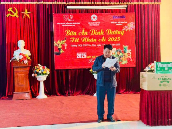 Người thầy ươm mầm, giữ lửa vùng cao