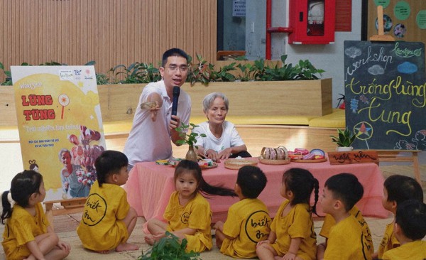 Người trẻ giữ hồn xưa: Mở workshop cho trống lùng tùng