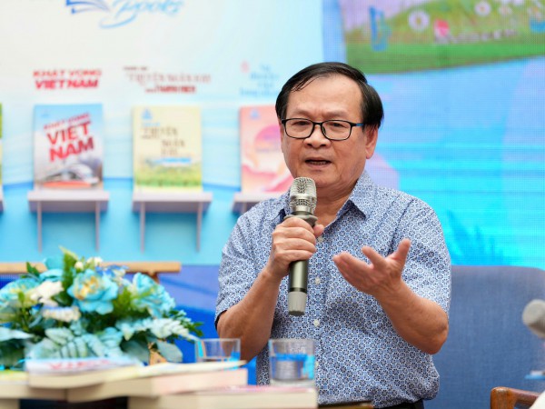 Nguyễn Nhật Ánh: Mỗi phụ huynh, thầy cô cũng nên là một đại sứ văn hóa đọc