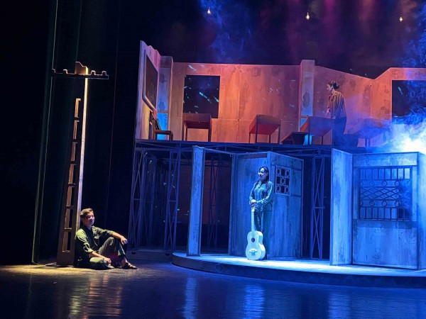 Nhà tập thể cũ - ký ức trở về