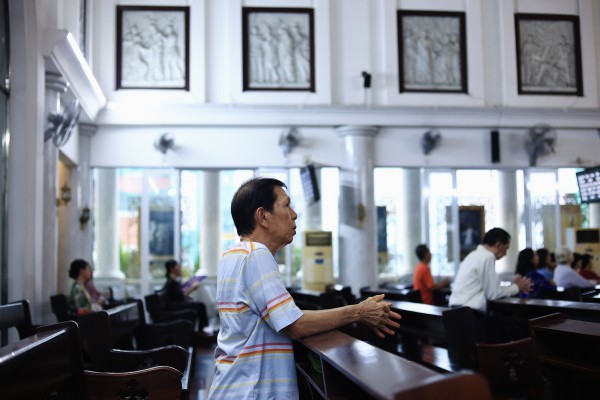 Nhà thờ 5 tháp vòm như 