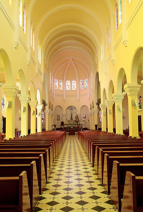 Nhà thờ Con Gà và mối tình trong 