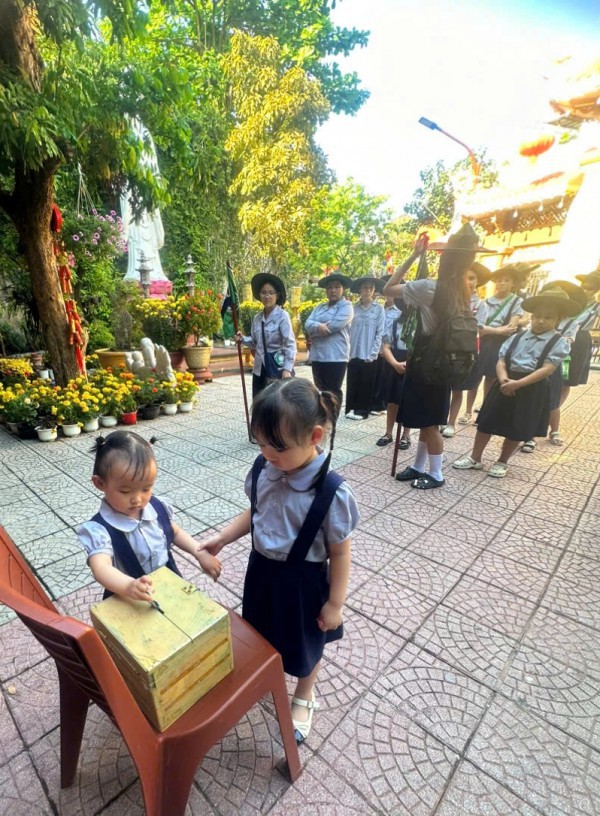 Những hạt mầm yêu thương