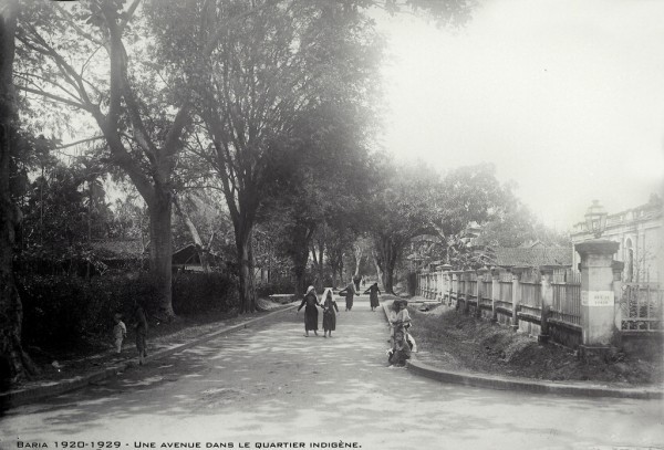 Những Những