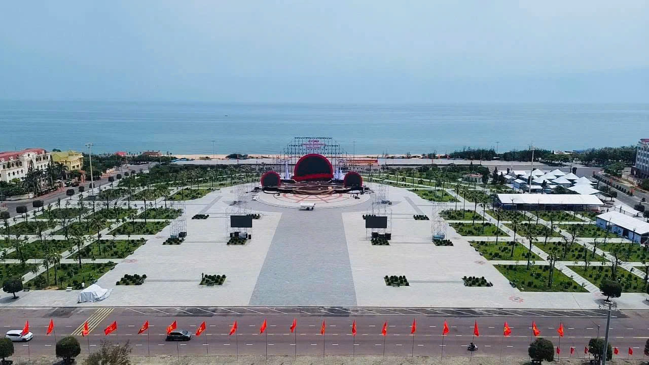 Phú Yên mời người dân cả nước về dự lễ kỷ niệm 50 năm giải phóng tỉnh Phú Yên mời người dân cả nước về dự lễ kỷ niệm 50 năm giải phóng tỉnh