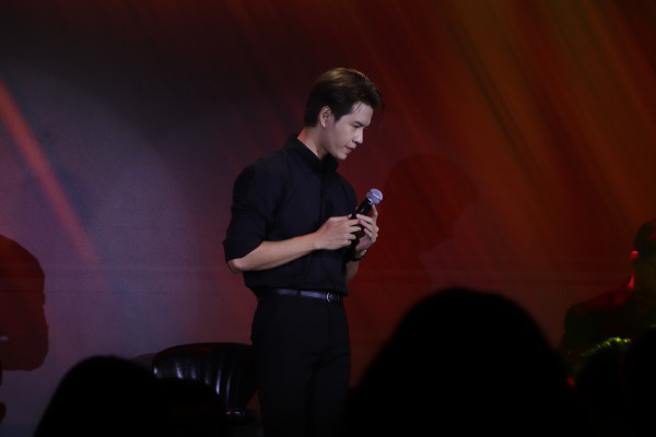 Quang Dũng, Hà Nhi trình diễn thăng hoa trong đêm nhạc 