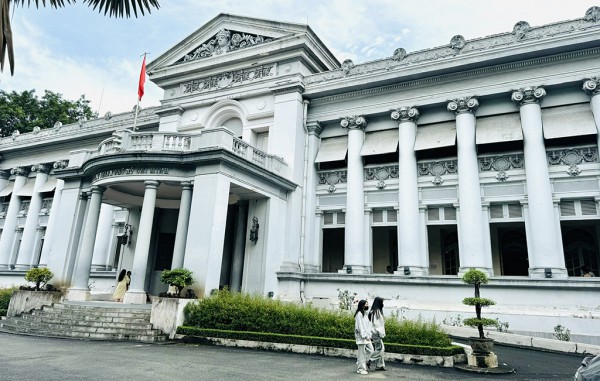 Sài Gòn xưa du ký: Chuyện xây dinh Thống đốc Nam kỳ