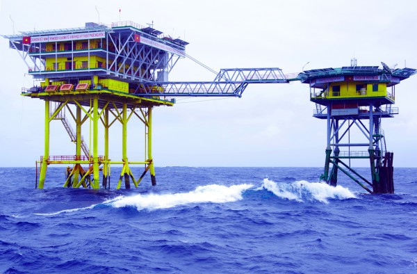 Sống giữa biển khơi Sống giữa biển khơi