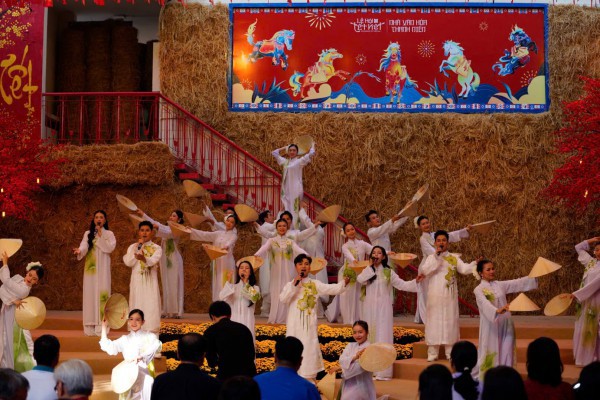 TP.HCM khai mạc Lễ hội Tết Việt Bính Ngọ