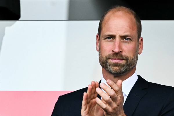 Thân vương William nghi ngờ mục đích của Meghan Markle khi kết hôn Harry Thân vương William nghi ngờ mục đích của Meghan Markle khi kết hôn Harry