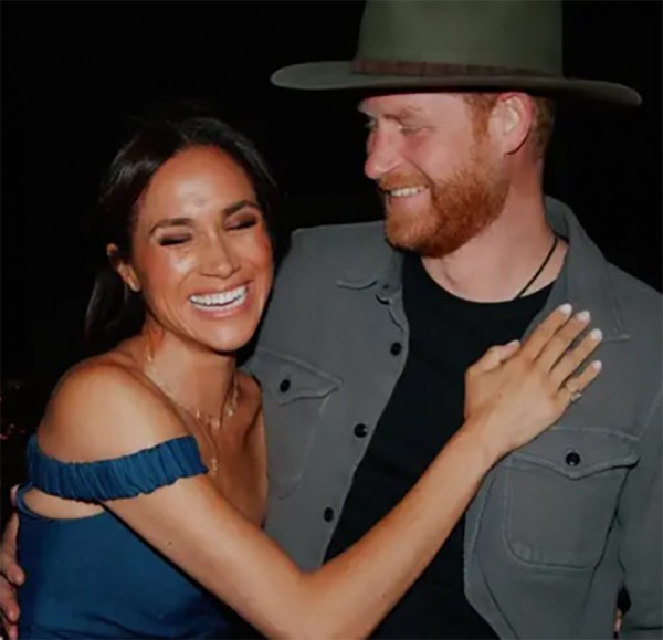 Thân vương William nghi ngờ mục đích của Meghan Markle khi kết hôn Harry Thân vương William nghi ngờ mục đích của Meghan Markle khi kết hôn Harry