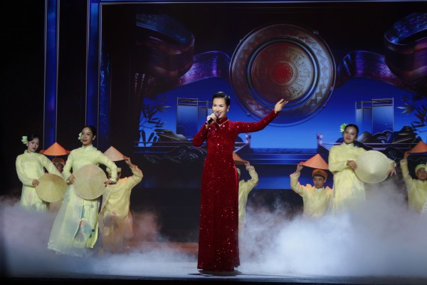 Thanh Nga, Minh Vương, Lệ Thủy... và những huyền thoại cải lương trở lại đầy xúc động