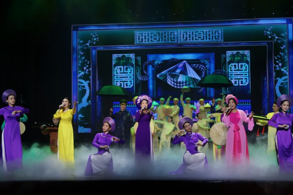 Thanh Nga, Minh Vương, Lệ Thủy... và những huyền thoại cải lương trở lại đầy xúc động