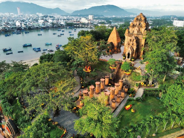Tháp Bà Ponagar của tỉnh Khánh Hòa nhận bằng xếp hạng di tích quốc gia đặc biệt