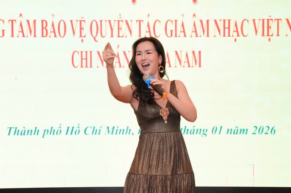 Thu gần 300 tỉ đồng bản quyền từ website, ứng dụng nghe nhạc