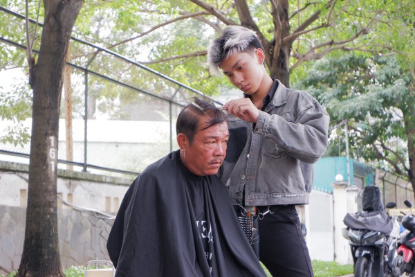 Tiệm tóc yêu thương Tiệm tóc yêu thương
