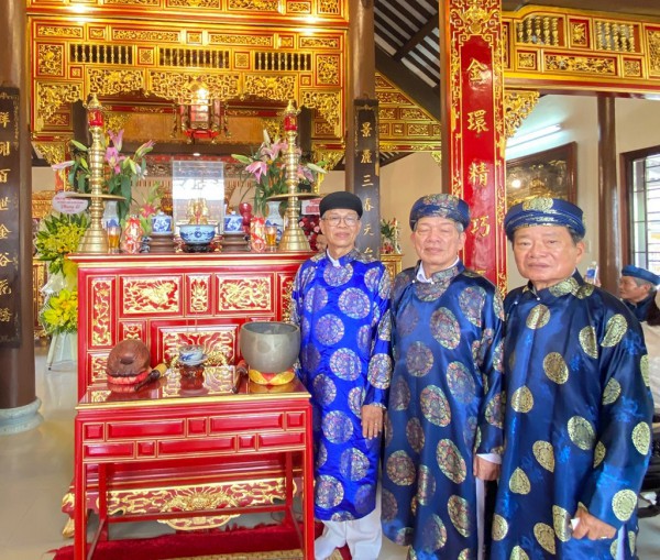 Trăm năm đất tổ kim hoàn: Từ đường độc nhất vô nhị