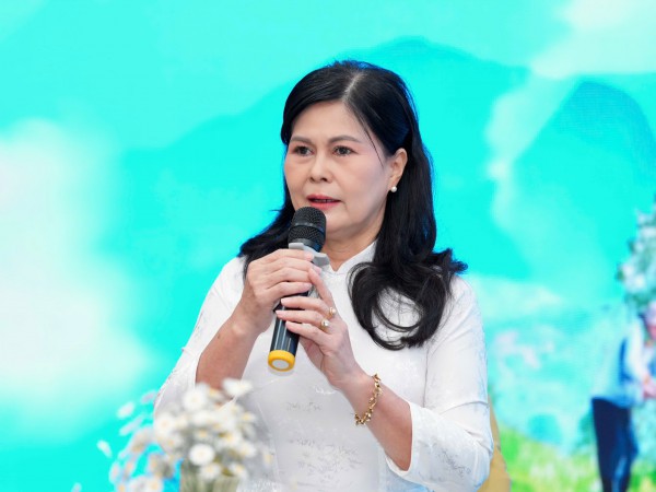 Từ cô giáo vùng đất mặn đến nhân vật truyền cảm hứng 