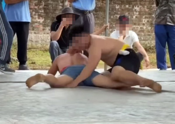 Tử vong vì trò chơi ở hội làng: dựng rào kỹ thuật hay cấm?