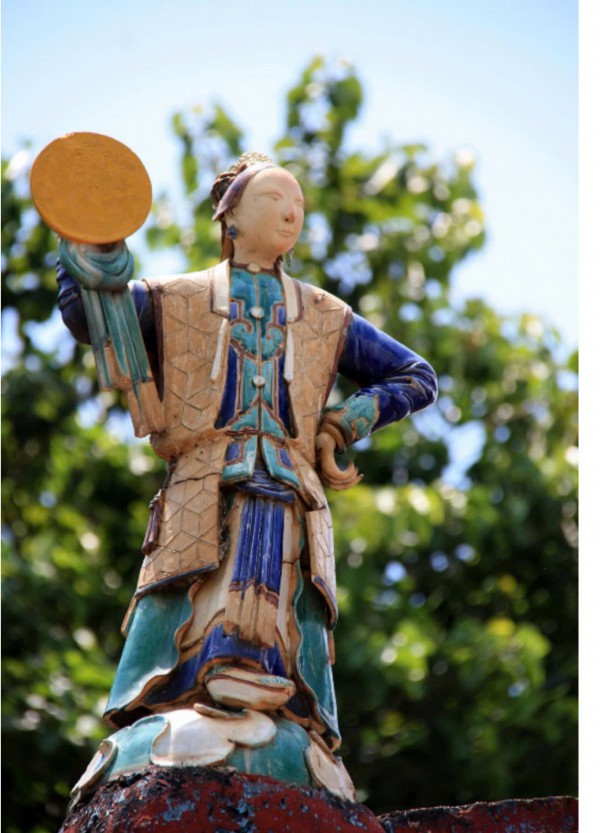 Vì sao ở Nam bộ hay thờ ông Nhật - bà Nguyệt? Vì sao ở Nam bộ hay thờ ông Nhật - bà Nguyệt?