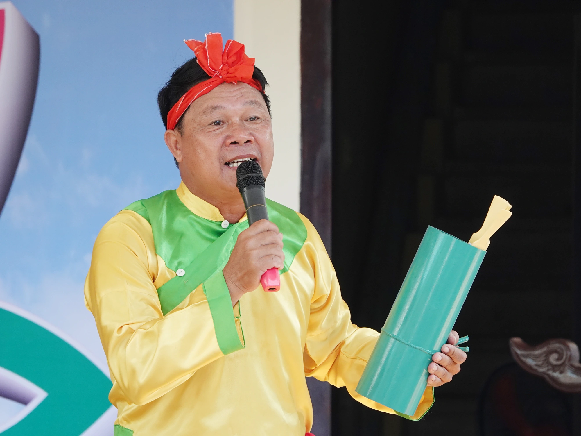 Yêu chi cái nghệ bài chòi? Yêu chi cái nghệ bài chòi?