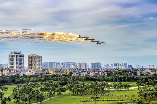 Ảnh yoga và nghệ thuật khỏa thân của NSNA Thái Phiên được trao giải cao nhất