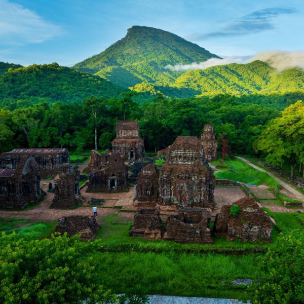 Đánh thức viên ngọc cô đơn Mỹ Sơn